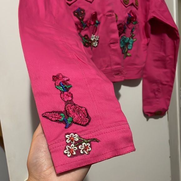 Hot pink short jacket with hand sewn flowers - Picture 3 of 3